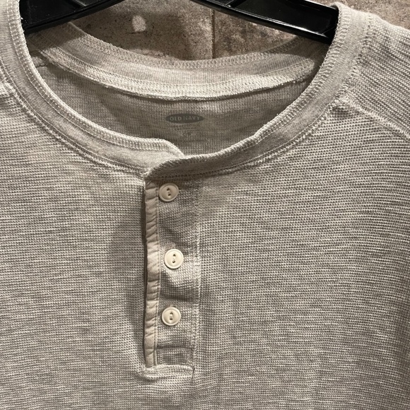 ❤️ OLD NAVY MENS GREY HENLEY THERMAL SIZE SMALL - Picture 3 of 7